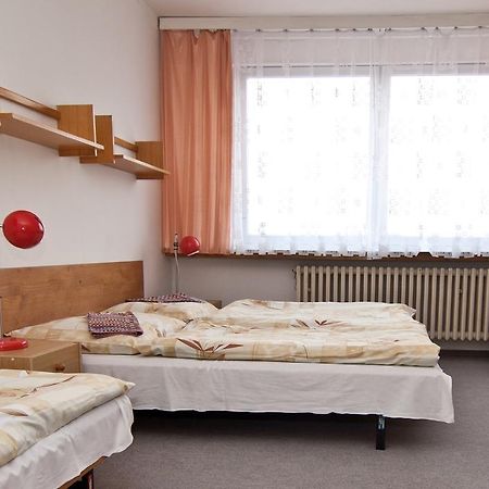 Hotel Domov Mladeze A Skolni Jidelna Karlovy Vary Pokoj fotografie